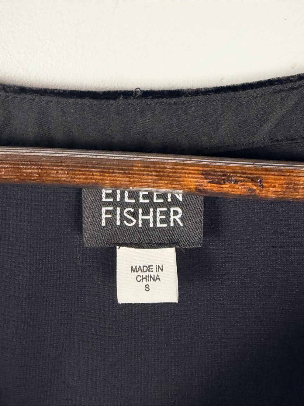 Eileen Fisher Black scoop neck silk blend velvet tank size small - Picture 2 of 6